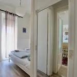 Standard Apartment by Hi5 - Károly 23
